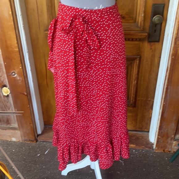 🔥NWOT Red Polkadot boho wrap skirt🔥 - Picture 3 of 6